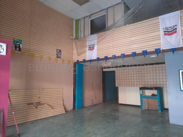 Alquiler de Local Comercial Ave Bolivar y Balboa, Colon 25gc4352