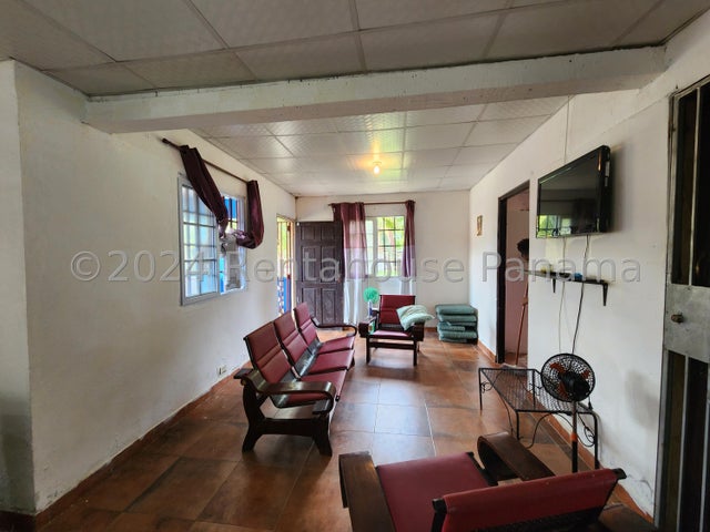 Alquiler de Casa en Isla Grande , Colon 25gc3316