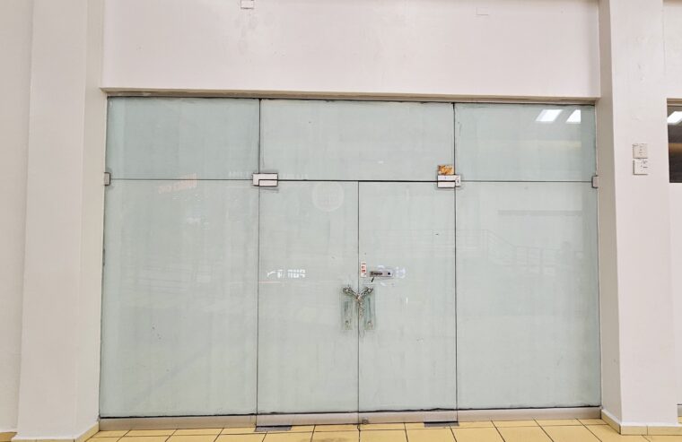 SE ALQUILA LOCAL COMERCIAL EN ALBROOK MALL
