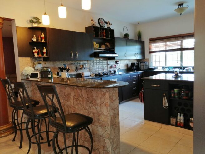 4 Sale Summer house