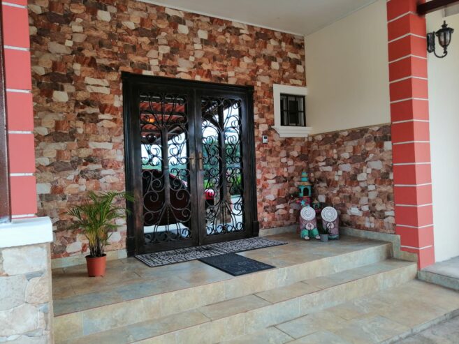 4 Sale Summer house