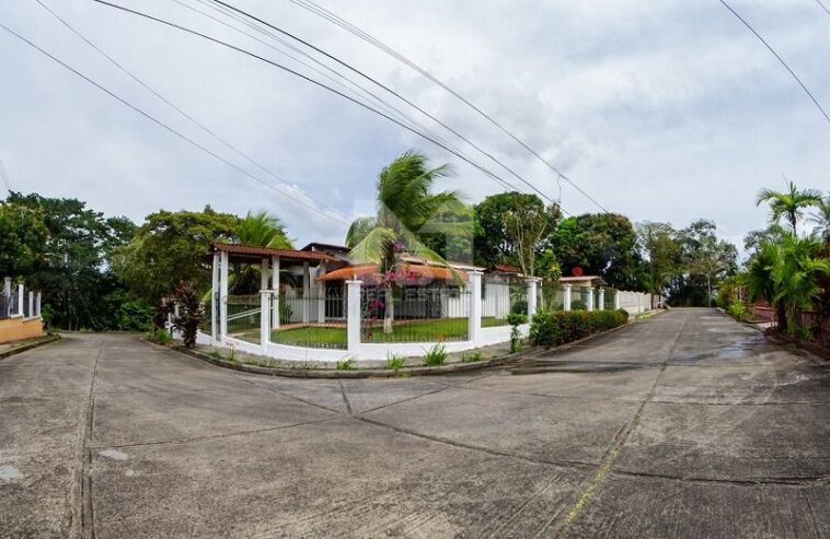 VENTA DE CASA EN VISTA ALEGRE, ARRAIJÁN – HOUSE FOR SALE IN VISTA ALEGRE, ARRAIJAN